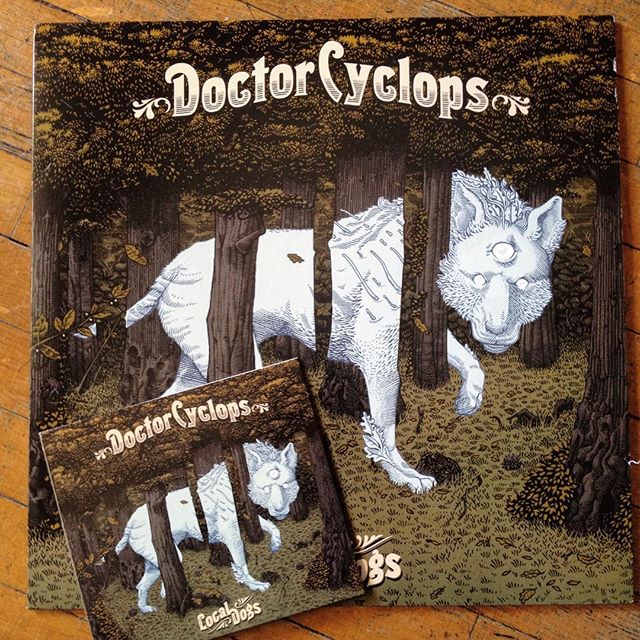 Got my hands on the #DoctorCyclops record "Local Dogs" featuring my #artwork, both on CD and #vynil from @heavypsychsounds_records 
Looks great in person and sounds even better! Strong riffing game here, #70s boogie with a touch of #nwobhm 🎸🐺